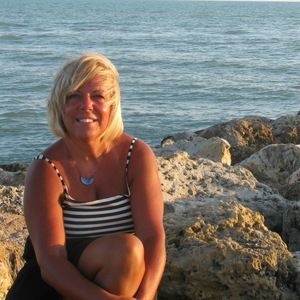 Meet your Posher, Sharon